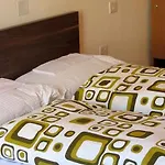 Corner Hostel *