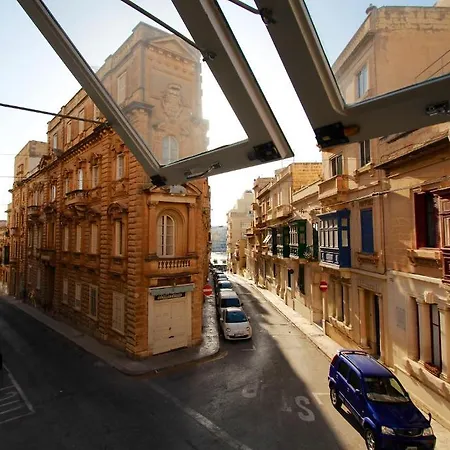 Corner Hostel *