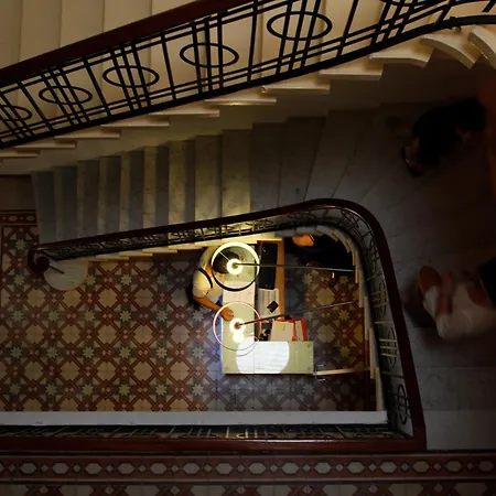 אכסניה Corner *