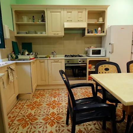 אכסניה Corner *